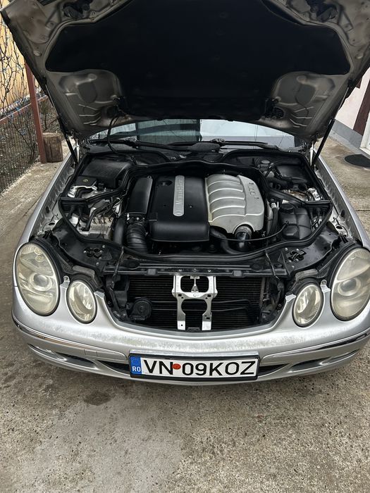 Mercedes-Benz E class w211 motor 2.2 136cp