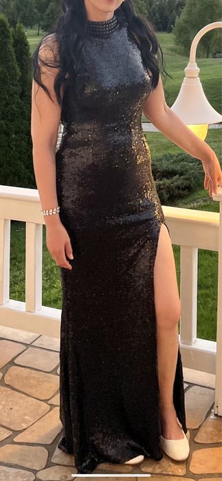 Вечерна рокля С-М