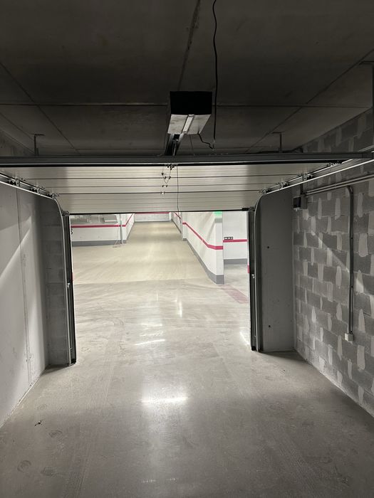 Дава се под наем Гараж / Паркомясто в София, ПЗ Хладилника - 21 кв.м за 135 € - Снимка #1