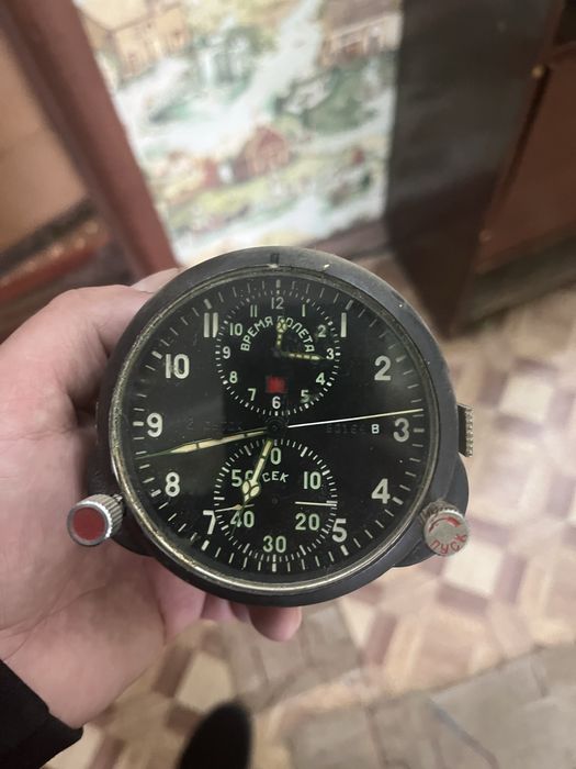Продам часы авиационные