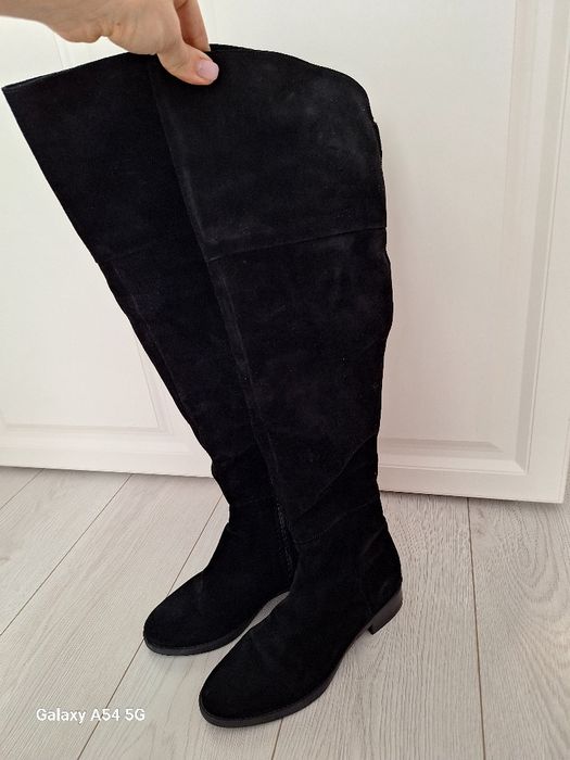 Vând cizme piele intoarsa, masura 40