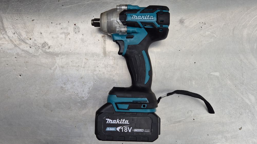 Професионални акумулаторни инструменти MAKITA