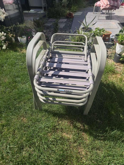 vand set fotolii extensibile pentru gradina. 500 ron negociabil. DE RECUPERAT DOAR IN CONSTANTA.
