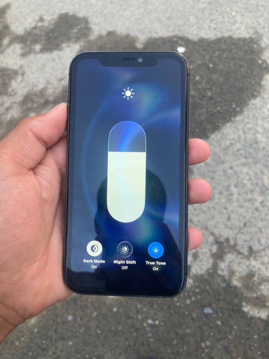 Iphone 11 sotiladi