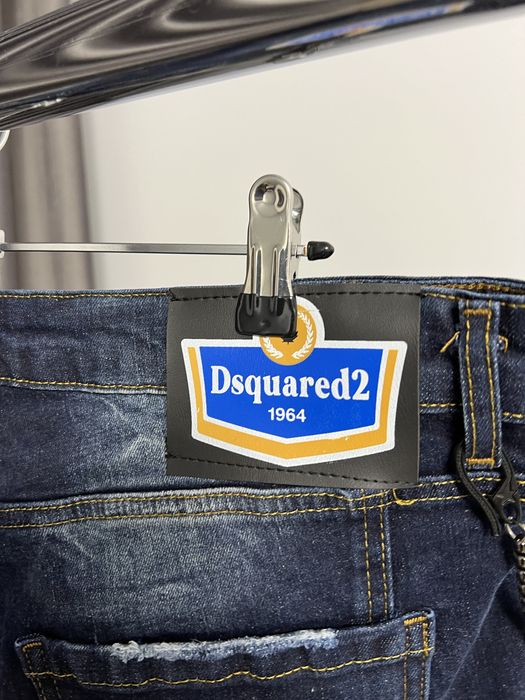 Blugi DSQUARED2 super calitate