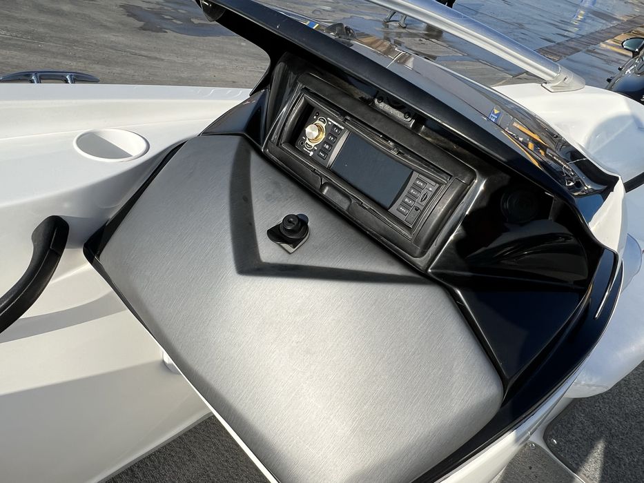 Barca Sea-Doo Speedster 200