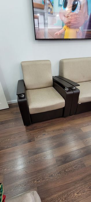 Продам диван + кресло