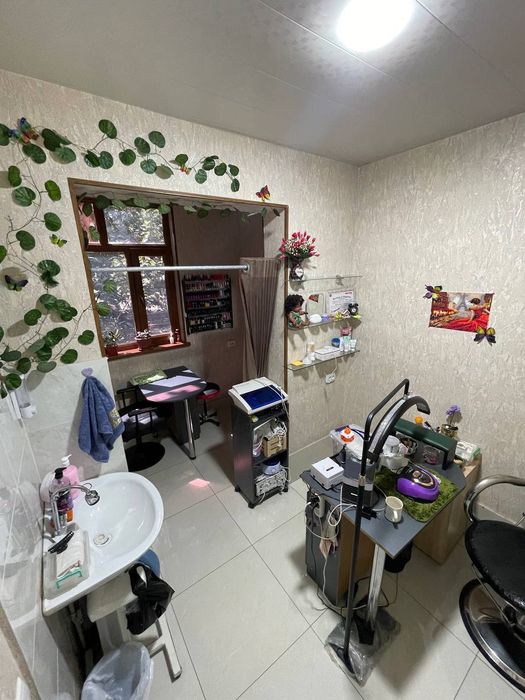 Лисунова таер бизнес 1-линия 52м²{2/1/4}Нежилой квартира сотилади