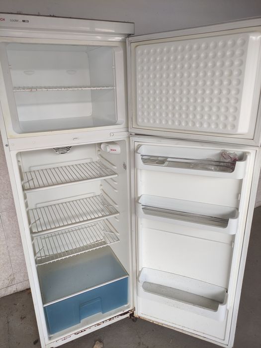 BOSCH Холодильник отлично работает!