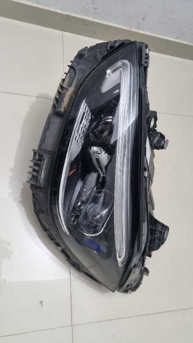 far stanga dreapta mercedes w206 capota bara trager