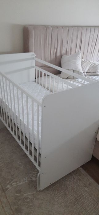 Балалардың манежі