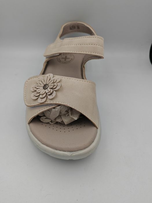 Sandale comode pentru femei