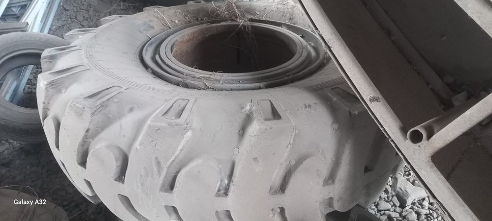 Шины крупногабаритные 21.00-28  (570-711)