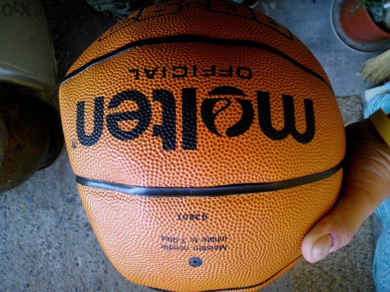 *молтен* - баскетболна топка