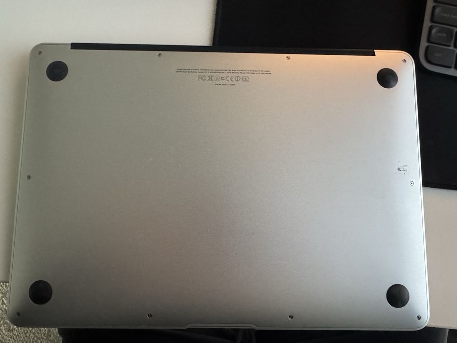 Macbook Air Late 2010 cu MX LINUX