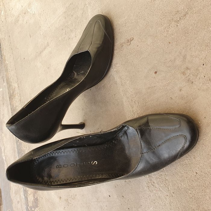 Срочно продам туфли