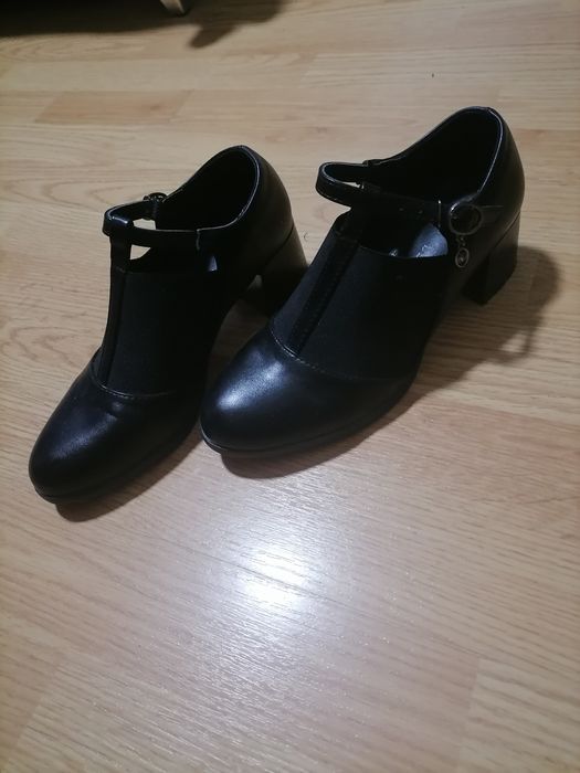 Pantofi eleganți mărime 37