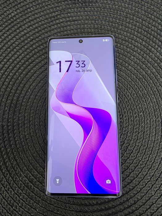 Infinix hot 50 pro+ // 256GB < 8 RAM