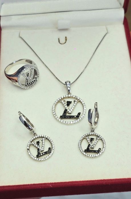 Set aur alb 18k luis vuiton