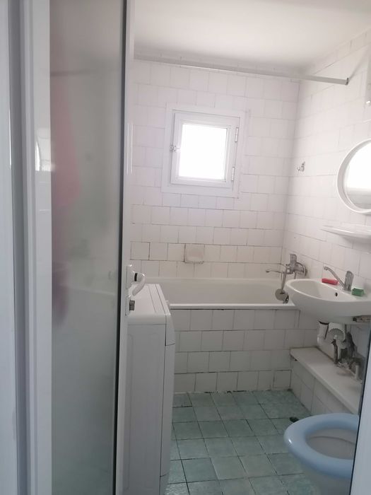 Persoană fizica închiriez apartament 3 camere decomandateMărăști zona Kaufland Cluj