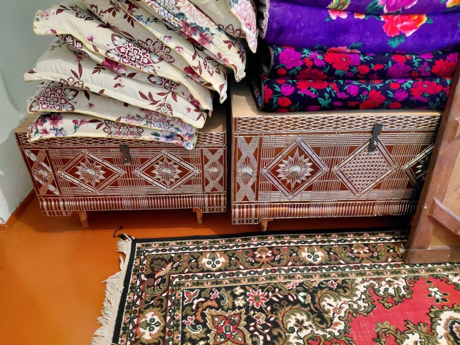 Сундук деревяние