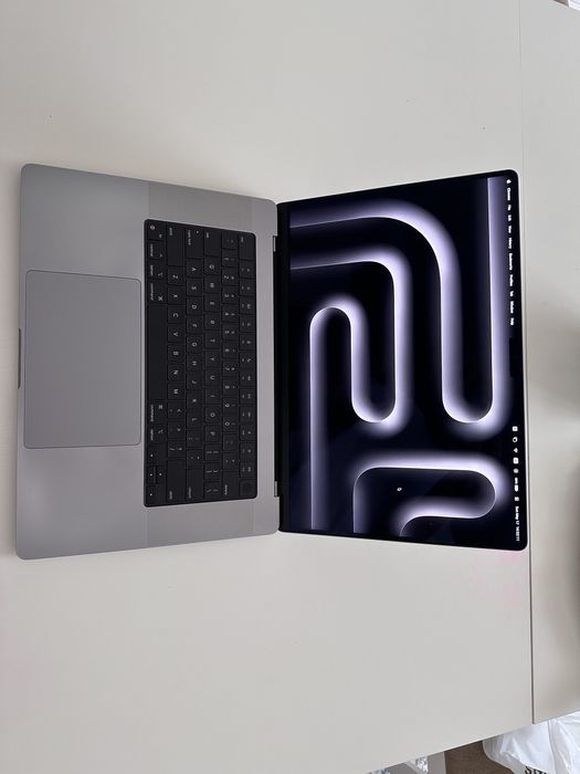 Macbook Pro 16 M1 Pro 2021
