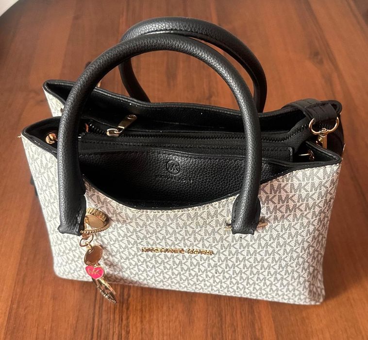 Сумка . Michael Kors.  Новая