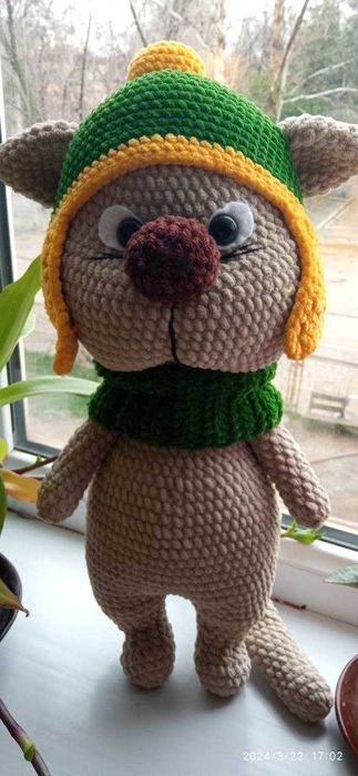 Продаются игрушки ручной работы.