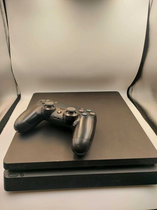 Hope Amanet P5-Consola PlayStation 4 Slim , 500 GB/O Maneta !