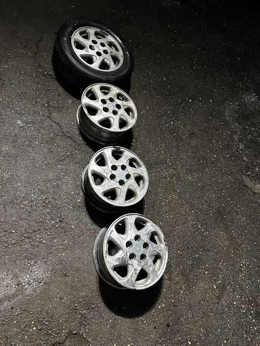 Диск от камри 20