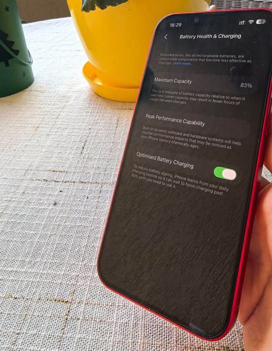 Мобилен телефон Iphone 14 (PRODUCT)RED - 128 GB