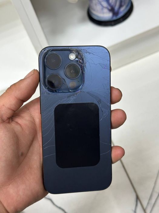 айфон 15 про 128/88