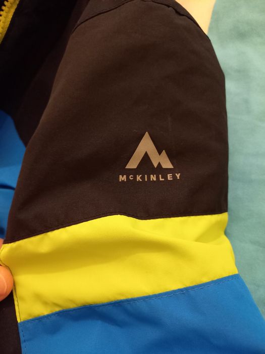 Детско яке  MC KINLEY ръст 152  за 12 години.