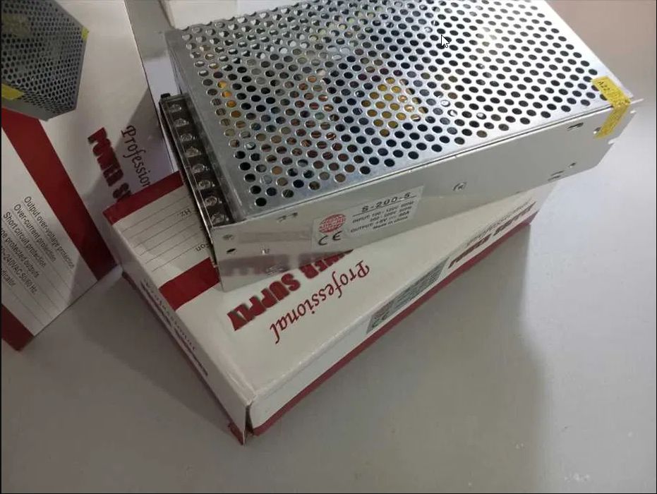 на LED экран или на бегущую строку - блок питания 5 вольт и другие