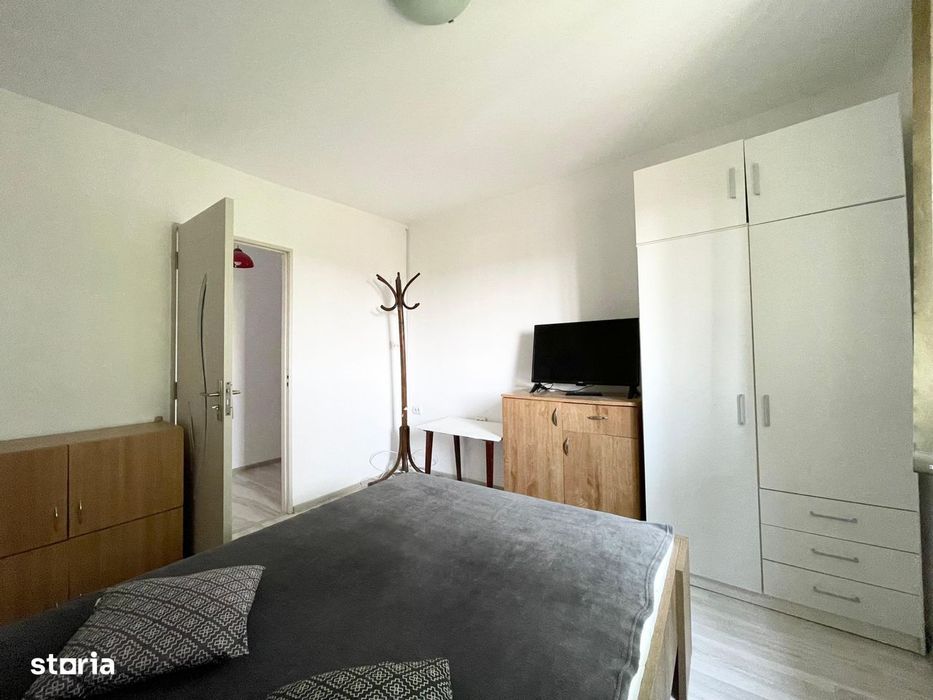 Apartament 3 camere, 54 mp utili - zona Buziasului