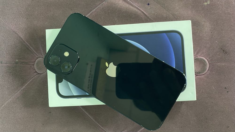 Продам iPhone 12 128 gb
