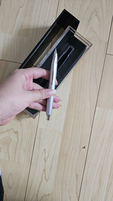 Pilot Capless – peniță aur 18K 750, M – argintiu, cu cutie