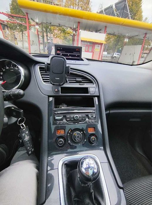 Peugeot 5008 от Нидерландия, панорамно стъкло на покрива за смяна