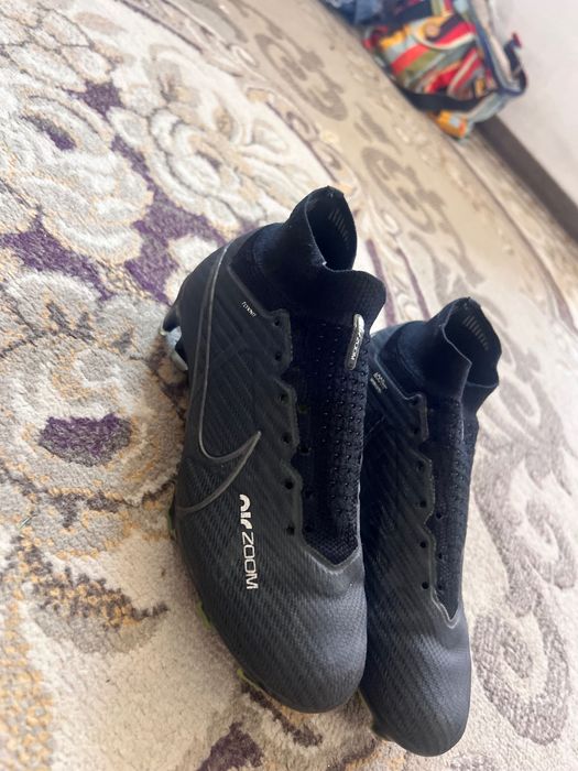 Бутсы 35 размер Nike airzoom