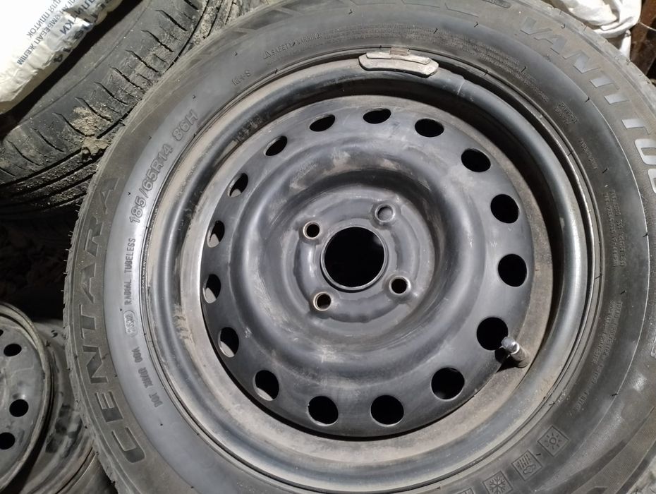 Продам резину с дисками