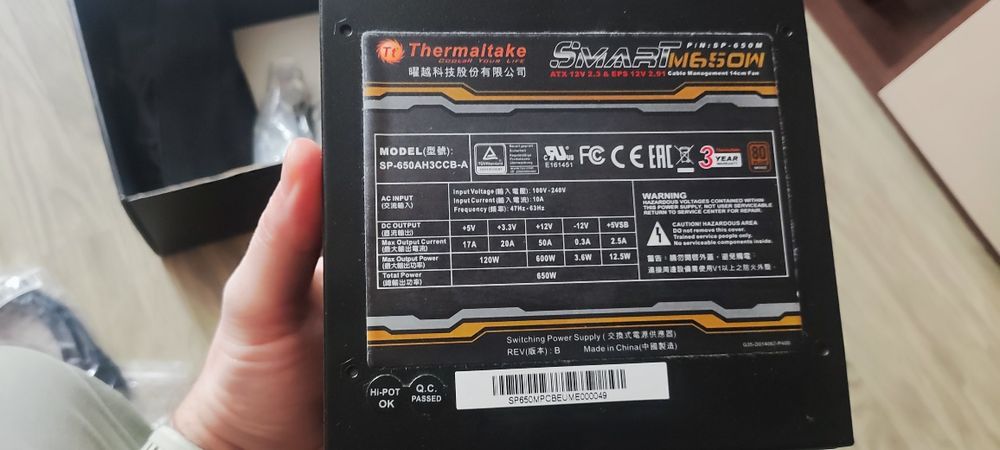 Sursa  PC Thermaltake SMART M650W semi-modular