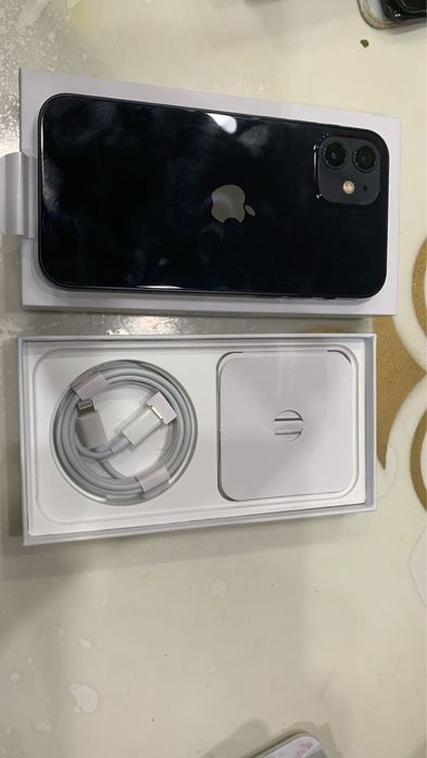 НОВЫЙ Айфон 12 на 128гб