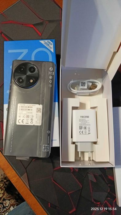 Смартфон TECNO CAMON 30S