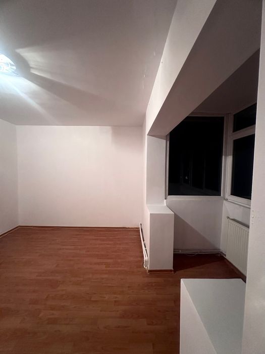 Apartament Zona Piata Orizont 2 camere pret negociabil