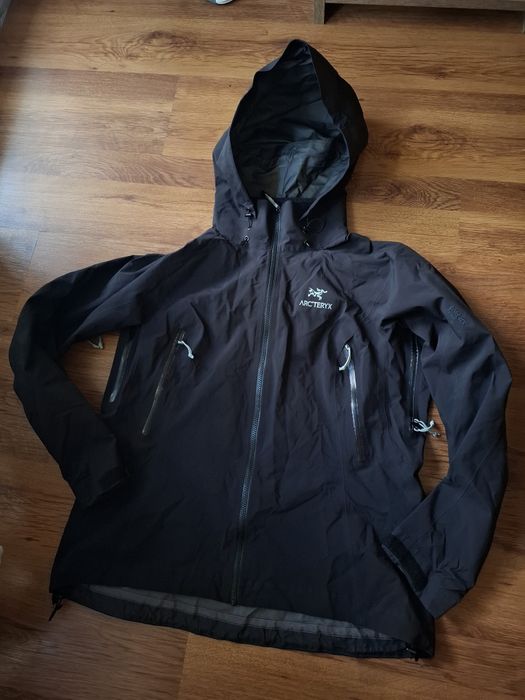 Arc'teryx gore tex дамско яке XL размер.
