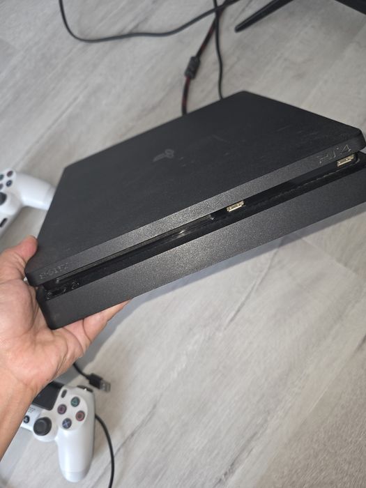 Playstation4 slim