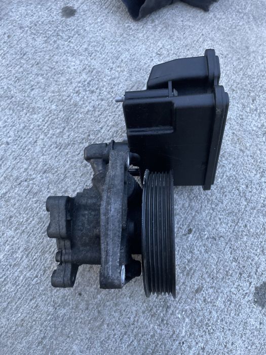 Pompa servo S350 w221 w219 cls s class 3.5 benzina