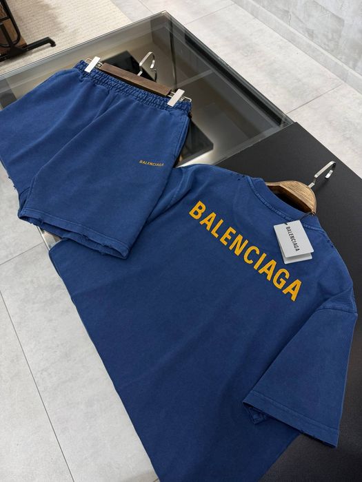 Мъжки къси екипи различни модели