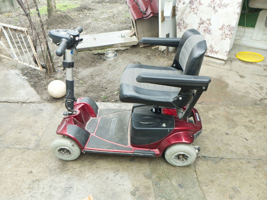 Scuter electric Bătrâni