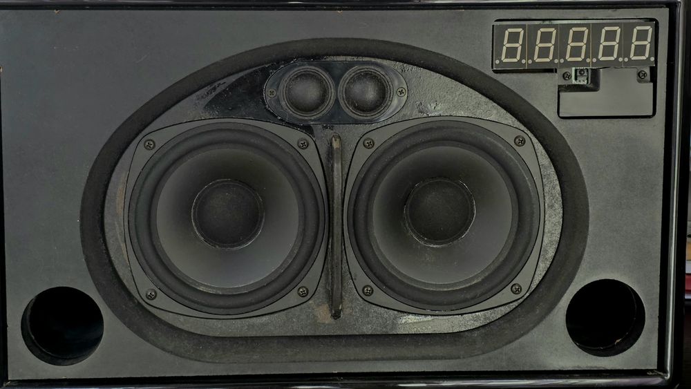 Sistem audio HIFI (boxa) Geneva model L cu bluetooth si CD player. Reducere pana pe 31 Octombrie